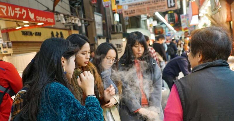 osaka-2-hour-kuromon-market-walking-street-food-tour