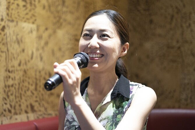osaka-karaoke-room-for-1-hour-with-all-you-can-drink