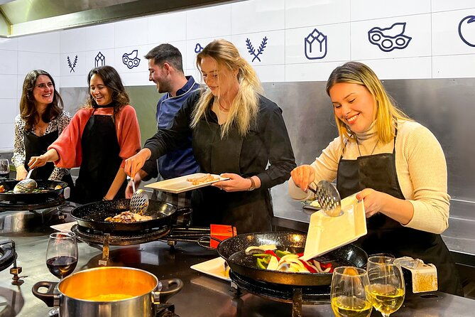 paella-cooking-class-wine-tasting-central-market-in-valencia