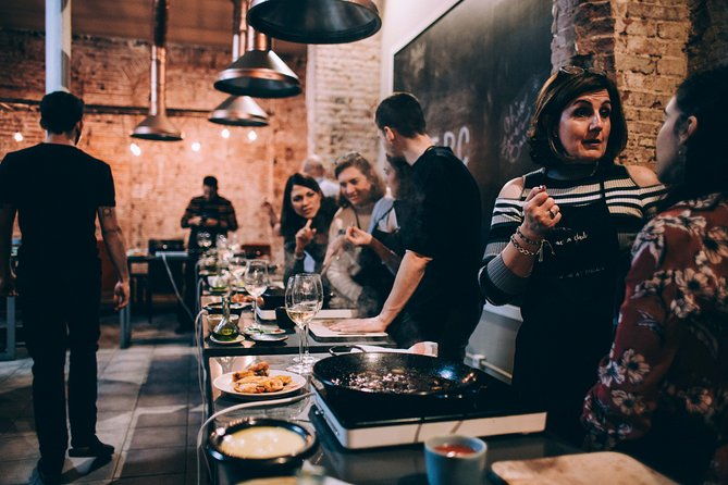 paella-cooking-class-with-professional-chef-four-course-dinner