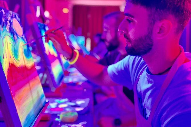 paint-a-neon-fluorescent-picture-while-drinking-unlimited-wine