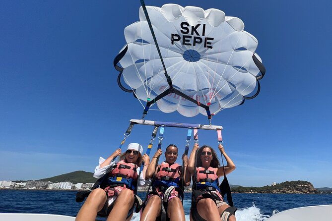 parasailing-in-ibiza-with-hd-video-option