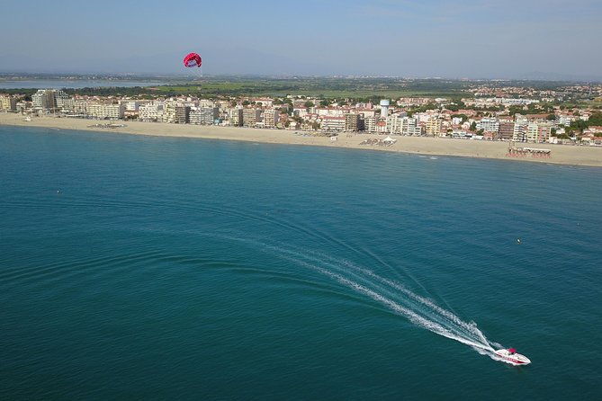 parasailing