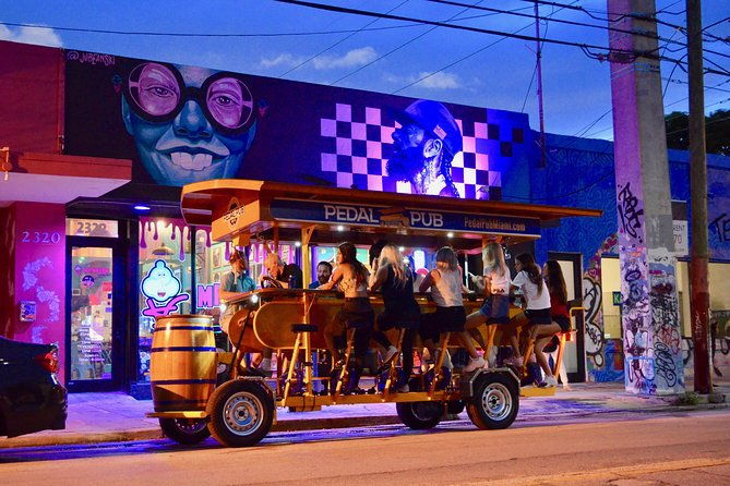 pedal-pub-miami-wynwood-graffiti-bar-tour-private-ride