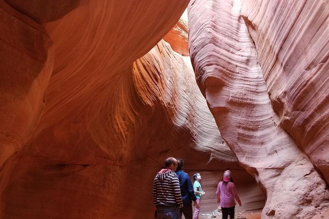 peek-a-boo-slot-canyon-tour-utv-adventure-private