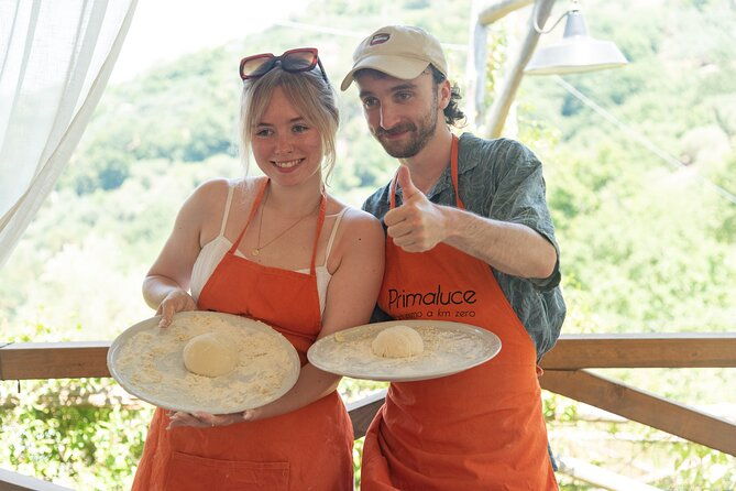pizza-school-with-wine-and-limoncello-tasting-in-a-local-farm