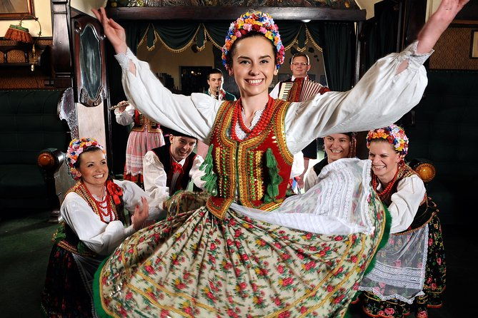 polish-folk-show-with-3-course-dinner-in-krakow-legendary-restaurant