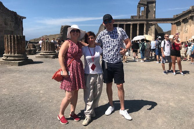 pompeii-private-tour-with-an-archaeologist-and-skip-the-line