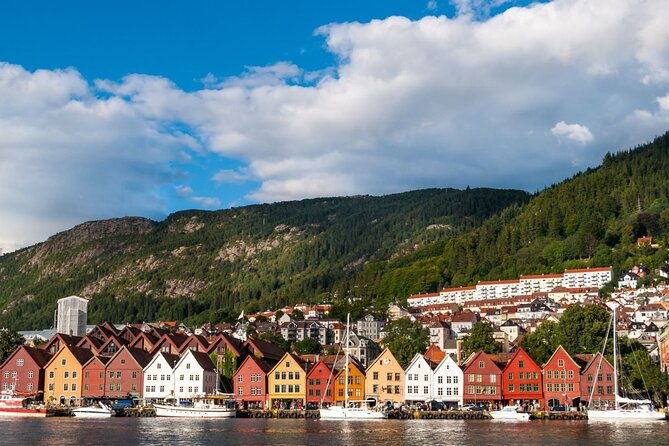 private-2-hour-walking-tour-of-bergen-with-a-certified-guide