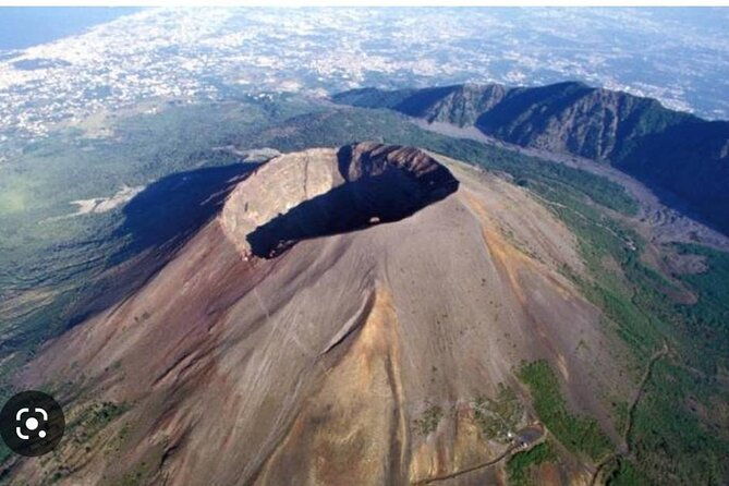 private-and-guided-day-in-pompeii-and-vesuvius-from-naples