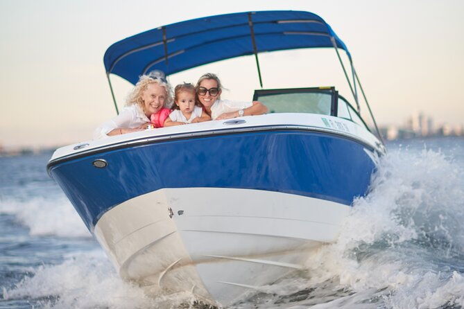 private-boat-ride-in-miami-with-experienced-captain-and-champagne