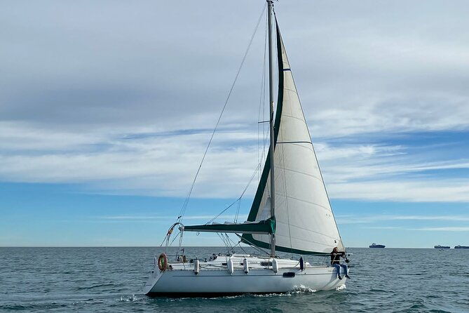 private-boat-tour-along-the-coast-of-valencia