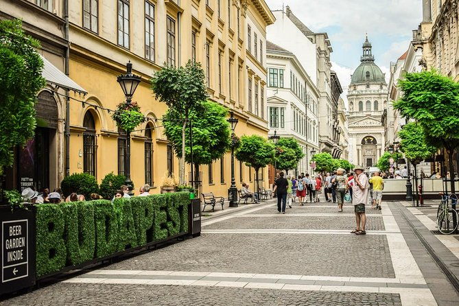 private-budapest-walking-tour-with-cake-coffee
