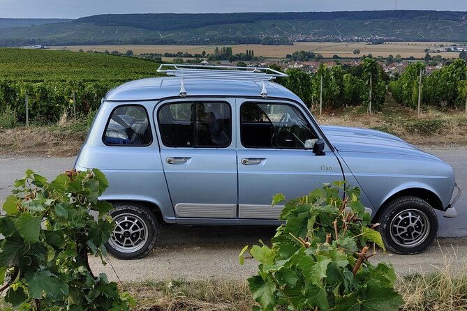 private-champagne-experience-in-a-vintage-car-from-epernay
