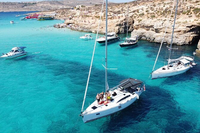 private-day-charter-on-amazing-mowgli