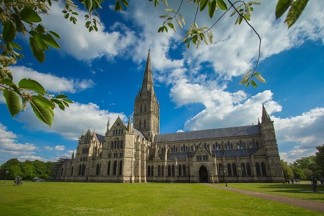 private-day-tour-from-bath-to-stonehenge-and-salisbury-with-pickup