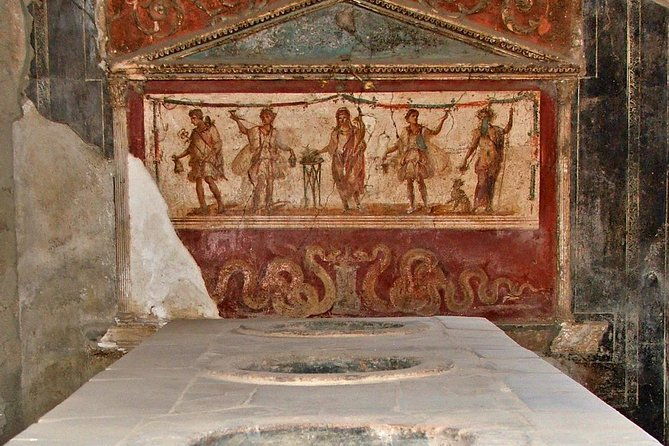 private-day-tour-of-pompeii-sorrento-and-positano-with-pick-up