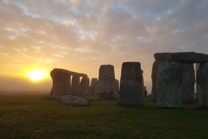 private-driver-guided-tour-stonehenge