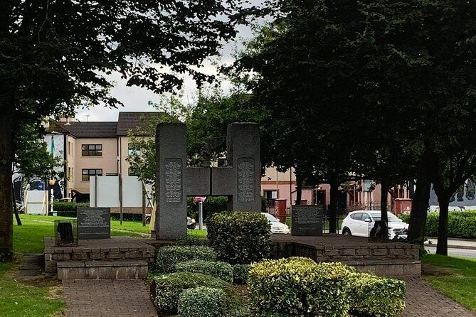 private-guided-walking-tour-in-derry-city