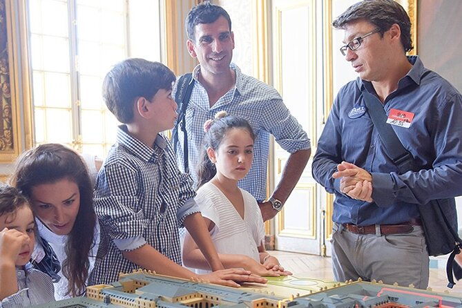 private-half-day-trip-to-versailles-from-paris-with-macarons
