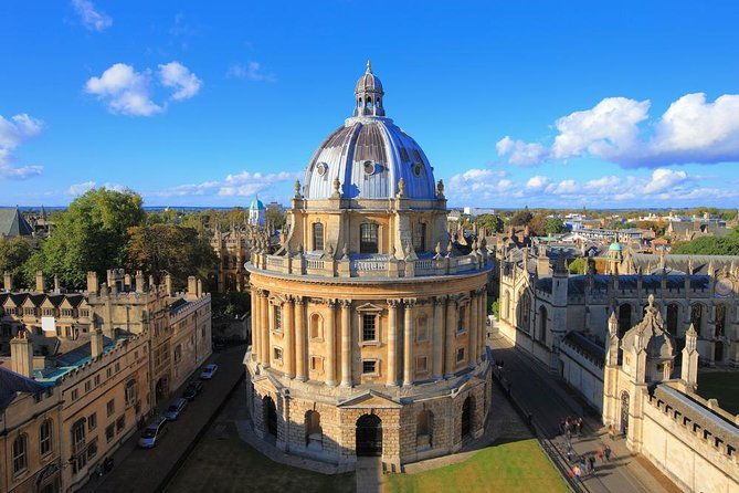 private-oxford-walking-tour-with-university-alumni-guide