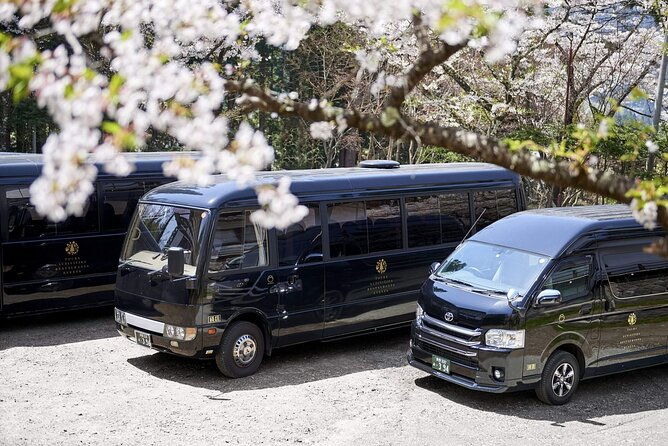 private-roundtrip-transport-to-from-snow-monkey-park