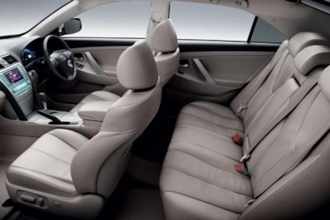 private-sedan-hire-in-osaka-city-with-english-speaking-driver