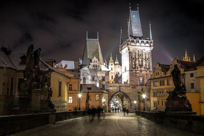 private-sightseeing-in-prague-by-night