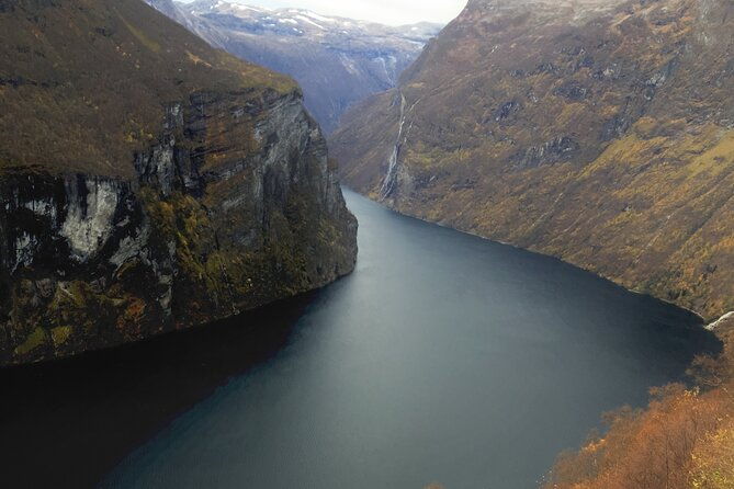 private-tour-from-alesund-to-geiranger-up-to-15-people
