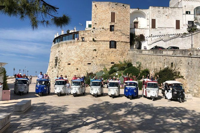 private-tour-of-the-medieval-village-of-ostuni-by-tuk-tuk