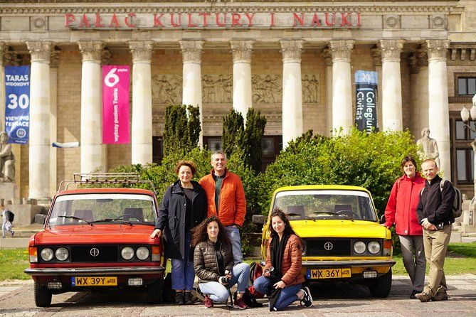 private-tour-warsaw-city-sightseeing-by-retro-fiat
