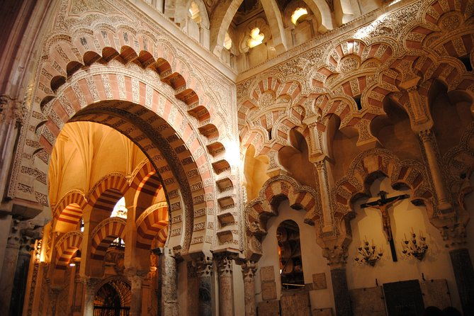private-transfer-from-to-seville-to-from-granada-with-optional-stop-in-cordoba