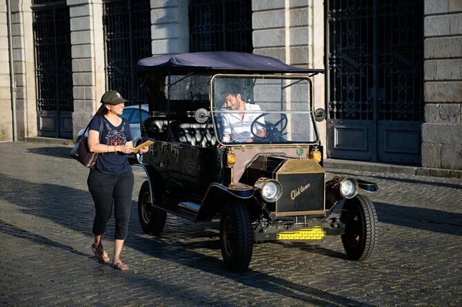 private-vintage-city-tour-in-a-ford-t-electric