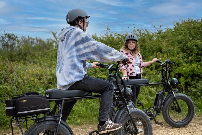 retro-e-bike-hire-experience-exploring-the-new-forest-coastline