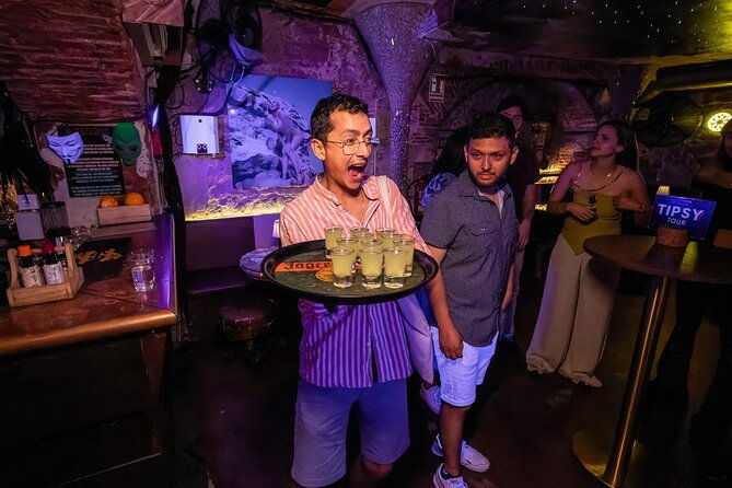 rome-nightlife-experience-guided-bar-crawl-with-local-expert