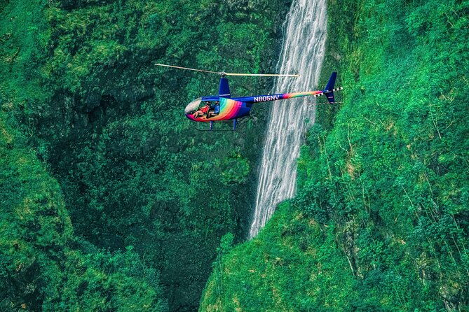 royal-crown-of-oahu-60-min-helicopter-tour-doors-off-or-on