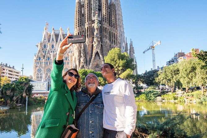 sagrada-familia-small-group-guided-tour-with-skip-the-line-ticket