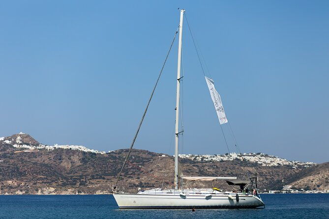 sailing-boat-small-group-kleftiko-and-sikia-cave-west-of-milos