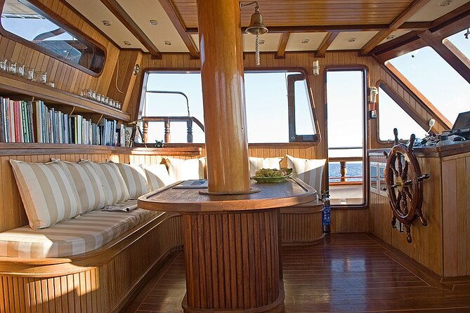 sailing-the-saronic-gulf-agistri-moni-aegina-all-day-cruise