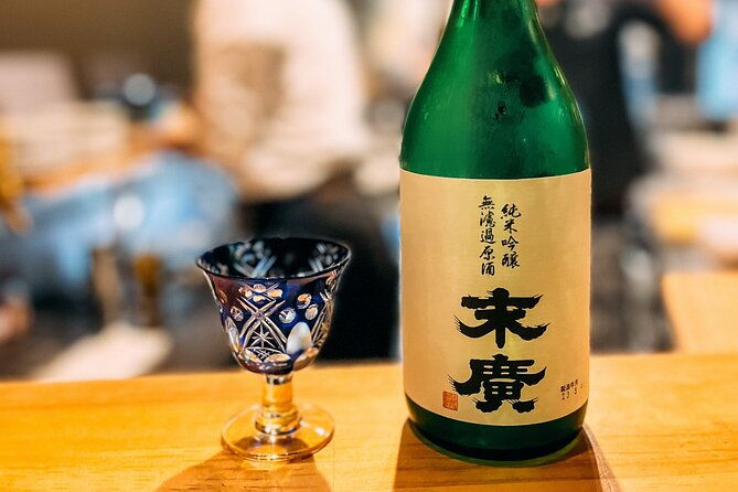 sake-nightlife-and-exclusive-local-bar-hopping-in-hidden-tokyo
