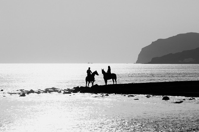 santorini-horse-riding-to-the-black-sandy-beach-eros-beach