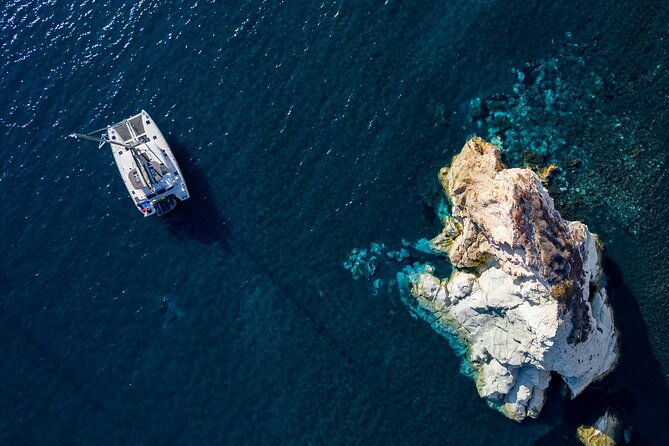 santorini-platinum-catamaran-cruise-with-meal-bbq-and-open-bar