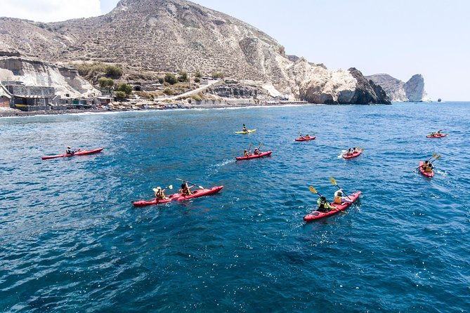 santorini-sea-kayaking-with-light-lunch