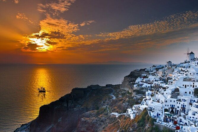 santorini-sunset-dinner-cruise-including-nea-kameni-visit