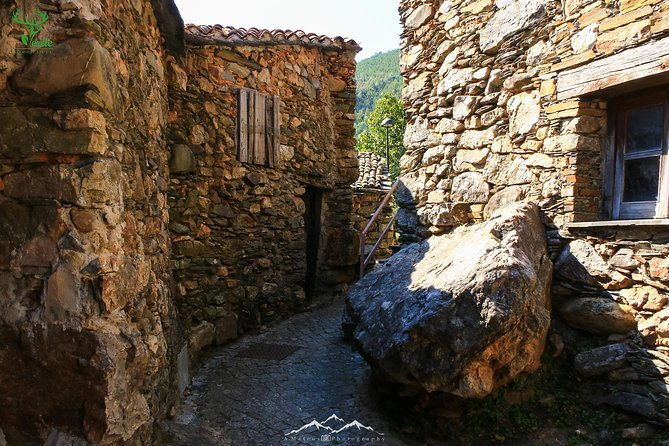 schist-villages-at-lousa-mountain