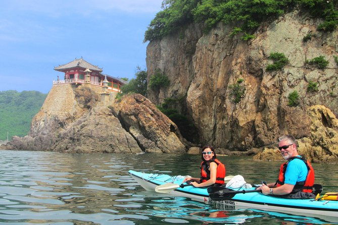 sea-kayak-tour-to-the-history-of-tomonoura-in-the-seto-inland-sea