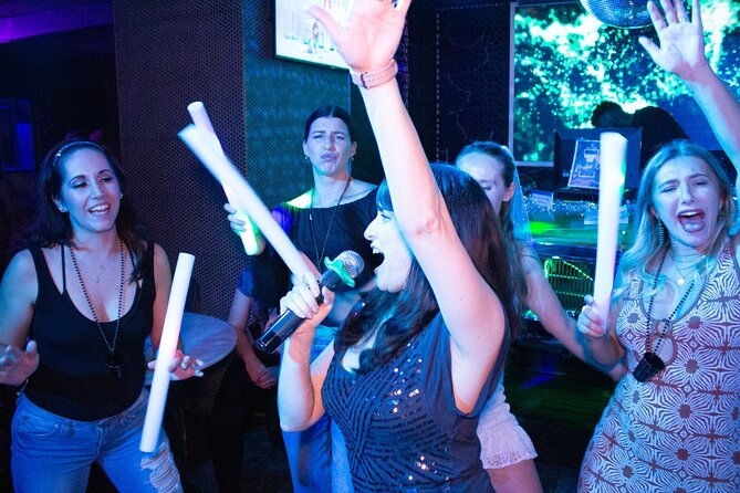 secret-bars-and-favorite-spots-walking-tour-in-philadelphia