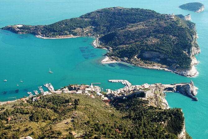 shared-boat-tour-in-the-gulf-of-poets-in-la-spezia