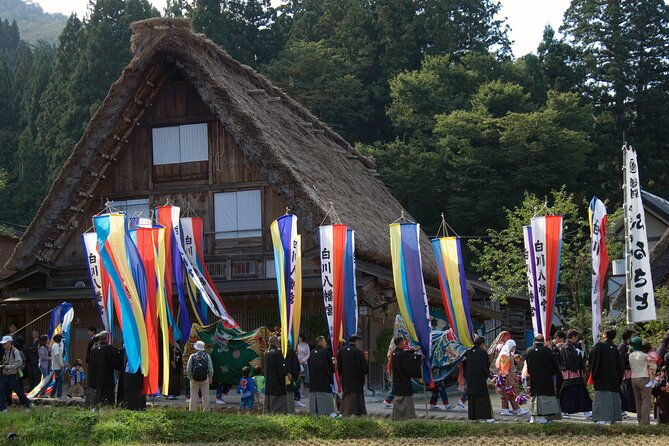 shirakawa-go-from-takayama-nagoya-one-day-bus-ticket