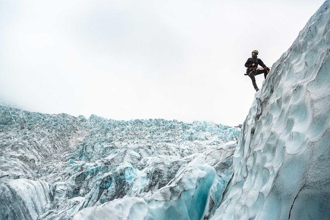 skaftafell-ice-climbing-glacier-hike